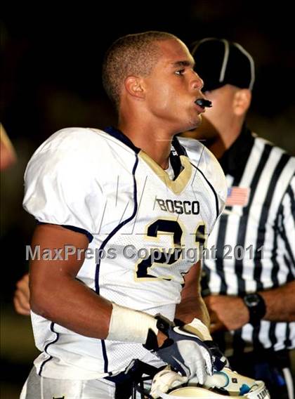 Thumbnail 3 in Loyola vs. St. John Bosco photogallery.