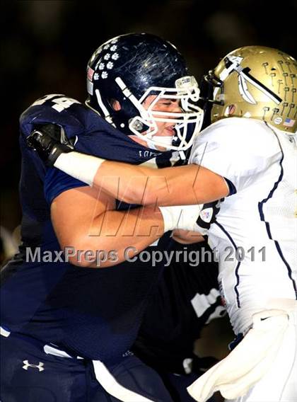Thumbnail 2 in Loyola vs. St. John Bosco photogallery.