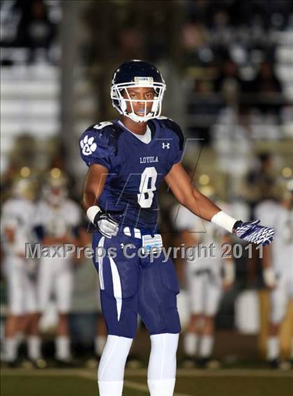 Thumbnail 3 in Loyola vs. St. John Bosco photogallery.