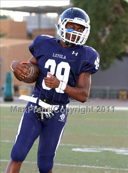 Thumbnail 2 in Loyola vs. St. John Bosco photogallery.