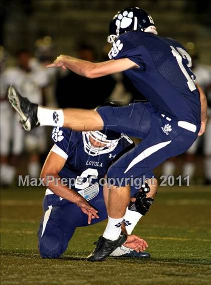 Thumbnail 3 in Loyola vs. St. John Bosco photogallery.
