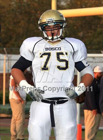 Thumbnail 3 in Loyola vs. St. John Bosco photogallery.