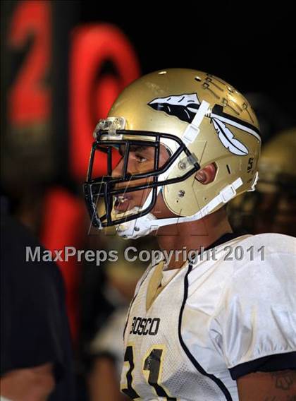 Thumbnail 3 in Loyola vs. St. John Bosco photogallery.