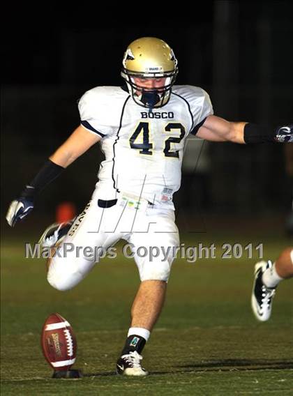 Thumbnail 3 in Loyola vs. St. John Bosco photogallery.