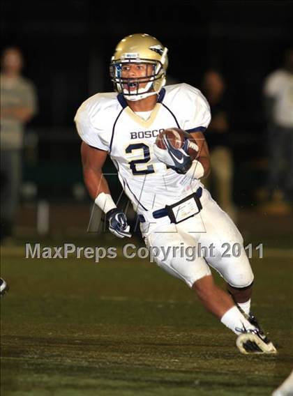 Thumbnail 3 in Loyola vs. St. John Bosco photogallery.
