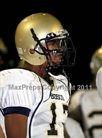 Thumbnail 3 in Loyola vs. St. John Bosco photogallery.
