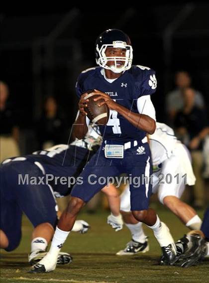 Thumbnail 1 in Loyola vs. St. John Bosco photogallery.