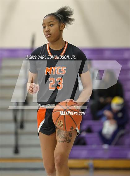 Thumbnail 1 in Middle Tennessee Christian vs. Ravenwood photogallery.