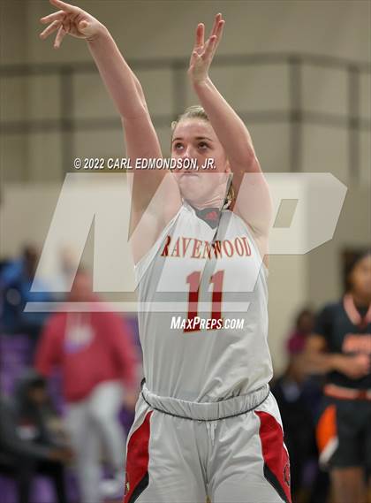 Thumbnail 1 in Middle Tennessee Christian vs. Ravenwood photogallery.