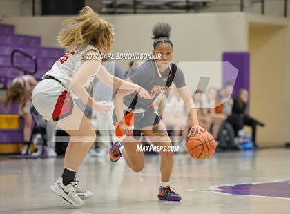 Thumbnail 3 in Middle Tennessee Christian vs. Ravenwood photogallery.
