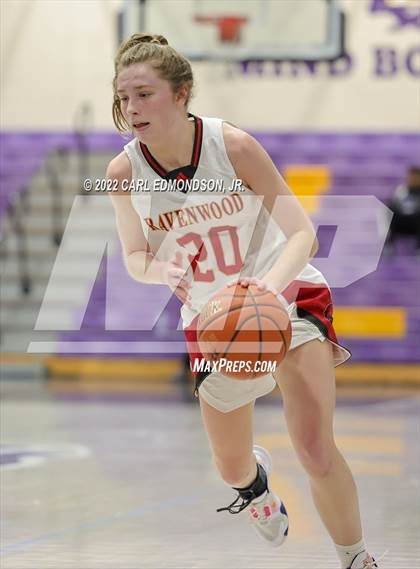 Thumbnail 2 in Middle Tennessee Christian vs. Ravenwood photogallery.
