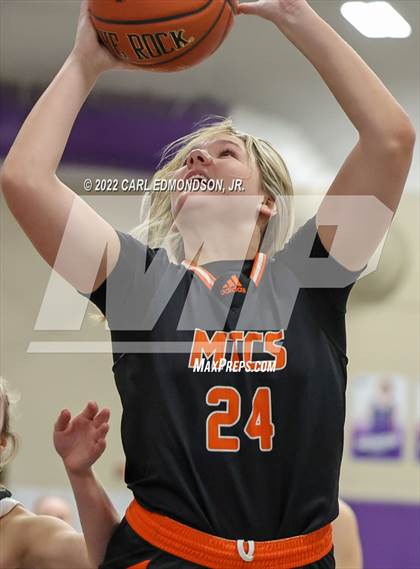 Thumbnail 3 in Middle Tennessee Christian vs. Ravenwood photogallery.