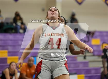 Thumbnail 2 in Middle Tennessee Christian vs. Ravenwood photogallery.