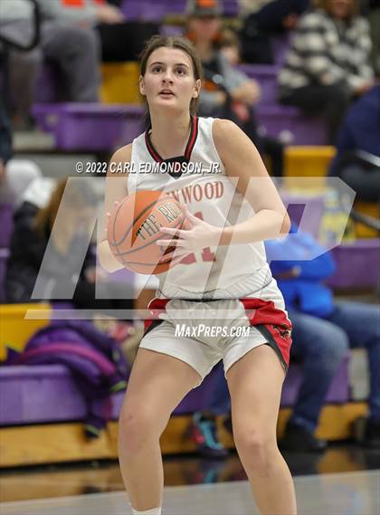Thumbnail 3 in Middle Tennessee Christian vs. Ravenwood photogallery.