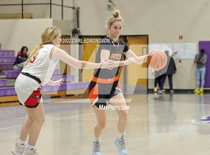Thumbnail 1 in Middle Tennessee Christian vs. Ravenwood photogallery.