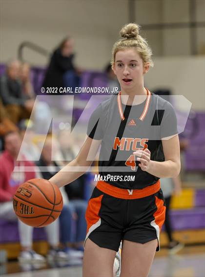 Thumbnail 1 in Middle Tennessee Christian vs. Ravenwood photogallery.