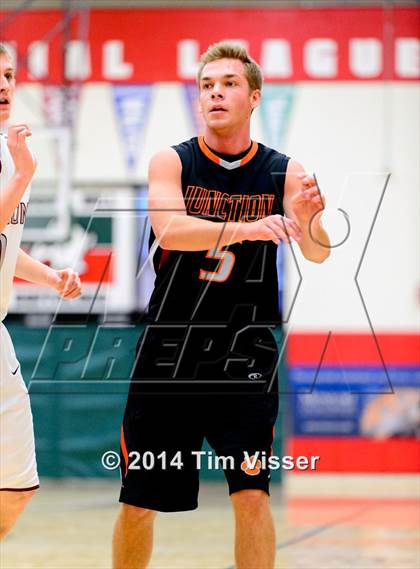 Thumbnail 2 in Horizon vs. Grand Junction photogallery.
