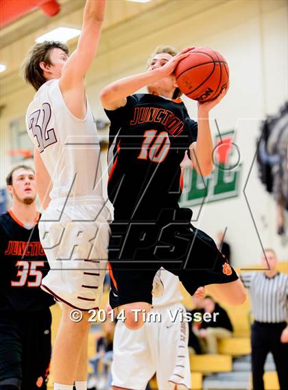 Thumbnail 2 in Horizon vs. Grand Junction photogallery.
