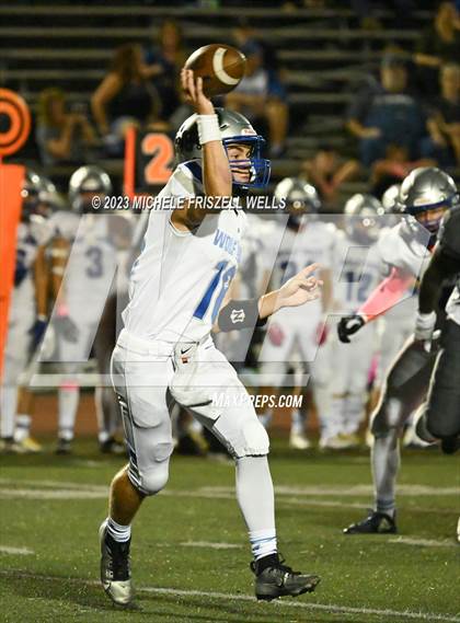 Thumbnail 2 in Granite Hills vs West Hills photogallery.