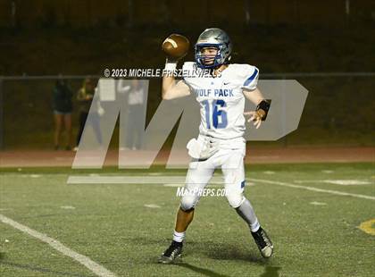 Thumbnail 3 in Granite Hills vs West Hills photogallery.