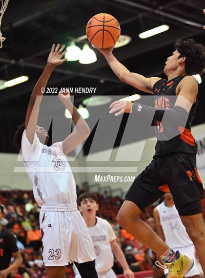 Thumbnail 3 in Mojave vs. Cimarron-Memorial (NIAA State 4A Semi Final) photogallery.
