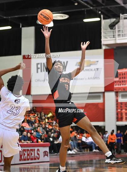 Thumbnail 2 in Mojave vs. Cimarron-Memorial (NIAA State 4A Semi Final) photogallery.