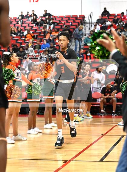 Thumbnail 2 in Mojave vs. Cimarron-Memorial (NIAA State 4A Semi Final) photogallery.