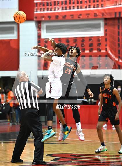 Thumbnail 2 in Mojave vs. Cimarron-Memorial (NIAA State 4A Semi Final) photogallery.