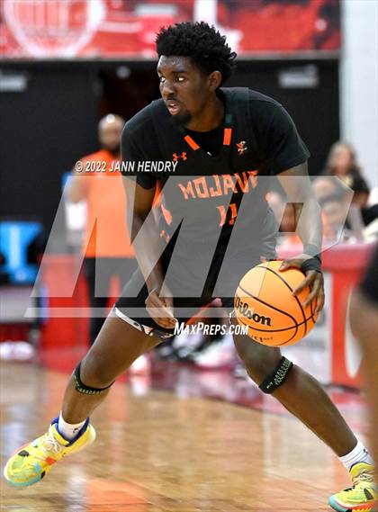Thumbnail 2 in Mojave vs. Cimarron-Memorial (NIAA State 4A Semi Final) photogallery.