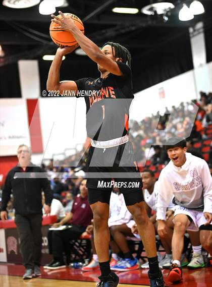 Thumbnail 2 in Mojave vs. Cimarron-Memorial (NIAA State 4A Semi Final) photogallery.