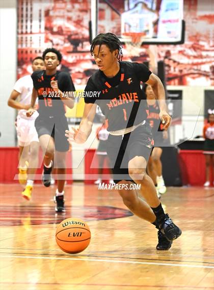 Thumbnail 2 in Mojave vs. Cimarron-Memorial (NIAA State 4A Semi Final) photogallery.