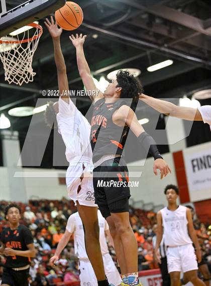 Thumbnail 1 in Mojave vs. Cimarron-Memorial (NIAA State 4A Semi Final) photogallery.