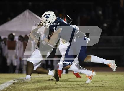 Thumbnail 2 in Ravenwood @ Summit (TSSAA 6A Quarterfinal) photogallery.