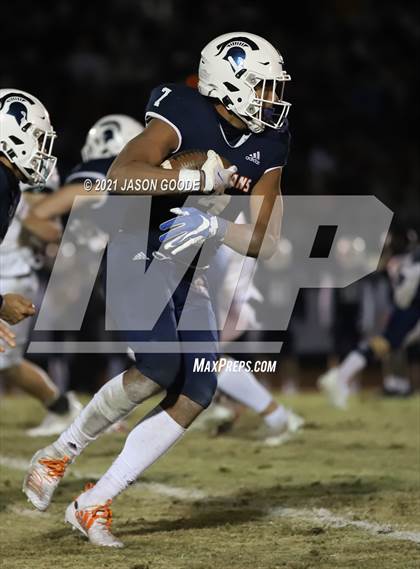 Thumbnail 3 in Ravenwood @ Summit (TSSAA 6A Quarterfinal) photogallery.