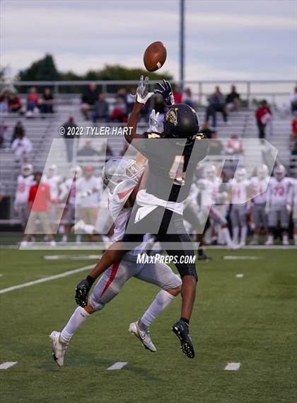 Thumbnail 2 in Fishers @ Avon photogallery.