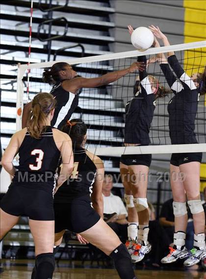 Thumbnail 3 in Ferris @ Crandall photogallery.
