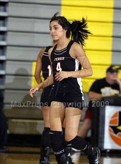 Thumbnail 1 in Ferris @ Crandall photogallery.