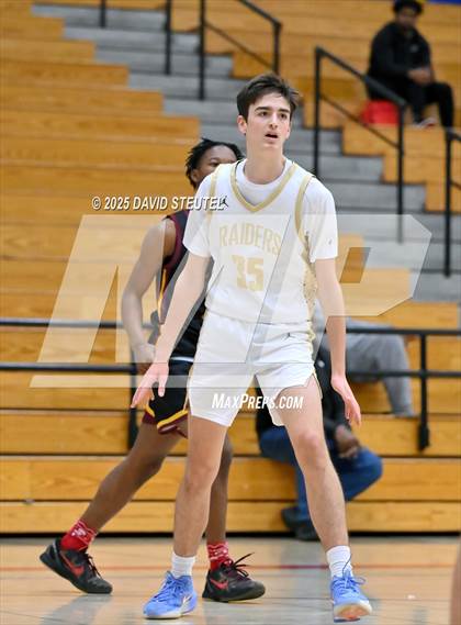 Thumbnail 1 in Edison vs. Rio Americano (Folsom New Year's Challenge) photogallery.