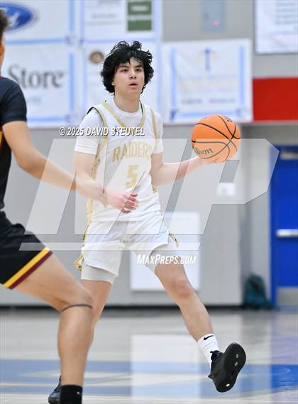 Thumbnail 3 in Edison vs. Rio Americano (Folsom New Year's Challenge) photogallery.