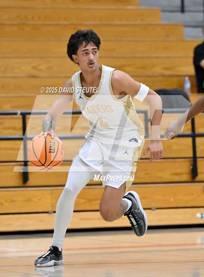 Thumbnail 2 in Edison vs. Rio Americano (Folsom New Year's Challenge) photogallery.