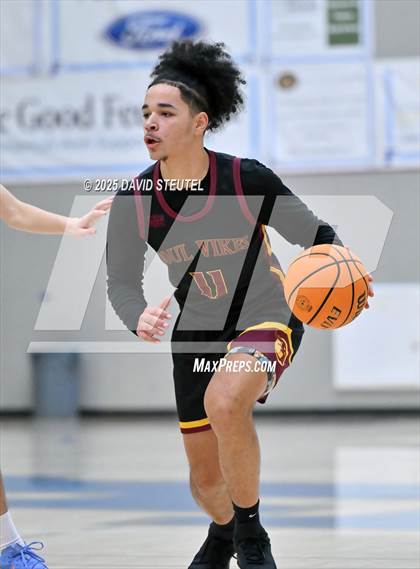 Thumbnail 1 in Edison vs. Rio Americano (Folsom New Year's Challenge) photogallery.