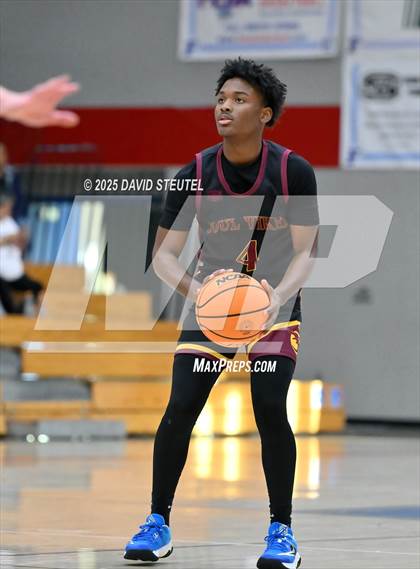 Thumbnail 2 in Edison vs. Rio Americano (Folsom New Year's Challenge) photogallery.