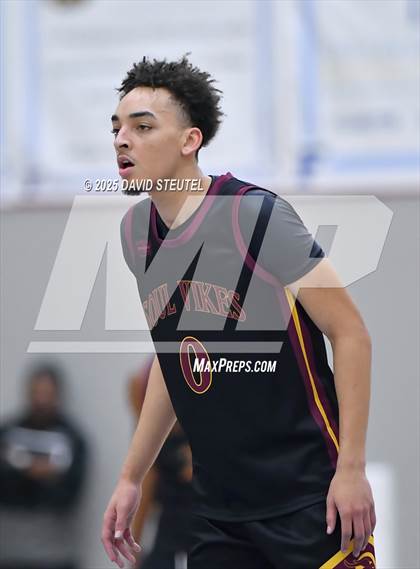 Thumbnail 3 in Edison vs. Rio Americano (Folsom New Year's Challenge) photogallery.