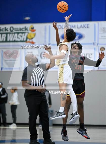 Thumbnail 2 in Edison vs. Rio Americano (Folsom New Year's Challenge) photogallery.