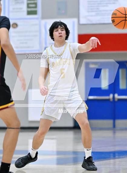 Thumbnail 1 in Edison vs. Rio Americano (Folsom New Year's Challenge) photogallery.