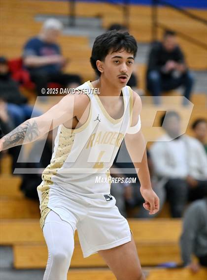 Thumbnail 2 in Edison vs. Rio Americano (Folsom New Year's Challenge) photogallery.
