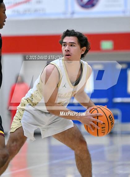 Thumbnail 3 in Edison vs. Rio Americano (Folsom New Year's Challenge) photogallery.