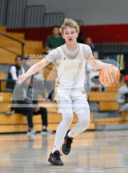 Thumbnail 2 in Edison vs. Rio Americano (Folsom New Year's Challenge) photogallery.