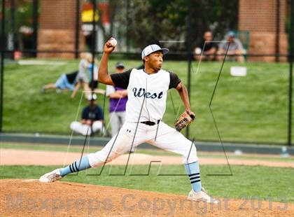 Thumbnail 1 in Pueblo West vs. Mountain View (CHSAA 4A Semifinal) photogallery.