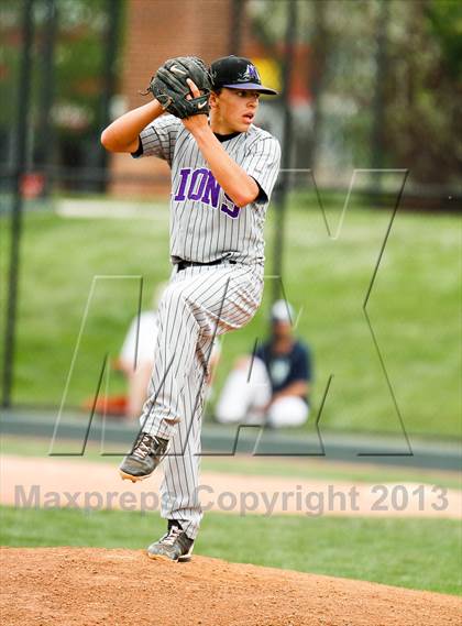 Thumbnail 1 in Pueblo West vs. Mountain View (CHSAA 4A Semifinal) photogallery.